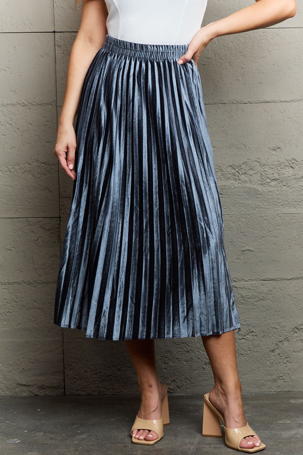 Pleated Flowy Midi Skirt