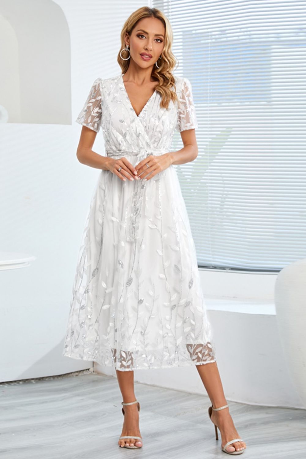 Leaf Embroidery Tie Front Short Sleeve Dress